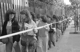 Mujeres protestando