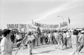 Manifestación pancartas universitarias