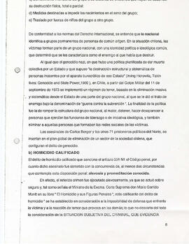 En lo principal: Querella por los delitos que se indica (8)