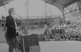 Germán Quintana en asamblea de estudiantes