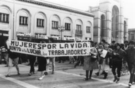 Mujeres por la Vida, junto a la lucha, los trabajadores.