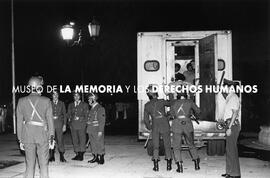 EN LAS AFUERAS de la iglesia de la Merced, Santiago.