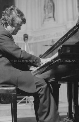 Roberto Bravo