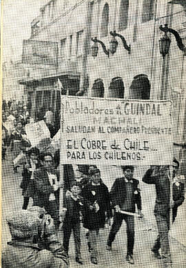 El cobre de Chile es ahora chileno: discurso del presidente Allende en el día de la dignidad naci...