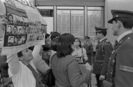 Mujeres protestando