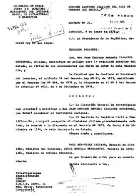 Decreto N°20. Dispone abandono obligado del país de Jean Enrique Antonio Cassasus Gutiérrez.