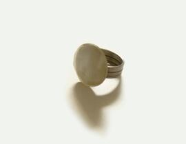 Anillo con fantasía blanca