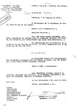 Decreto N° 1555. Expulsa del país a Mateo Alebic Batarolo.