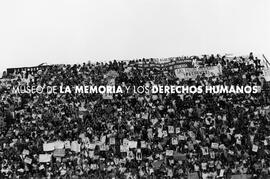 25000 MUJERES se manifiestan contra la dictadura en el estadio Santa Laura, "Somos tierra, s...