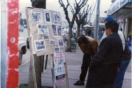 Fotografía exposición de arpilleras y fotografías de víctimas