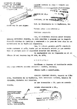 Decreto N°65 . Prohibe el ingreso al país a Ernesto Gutiérrez Zegarra.